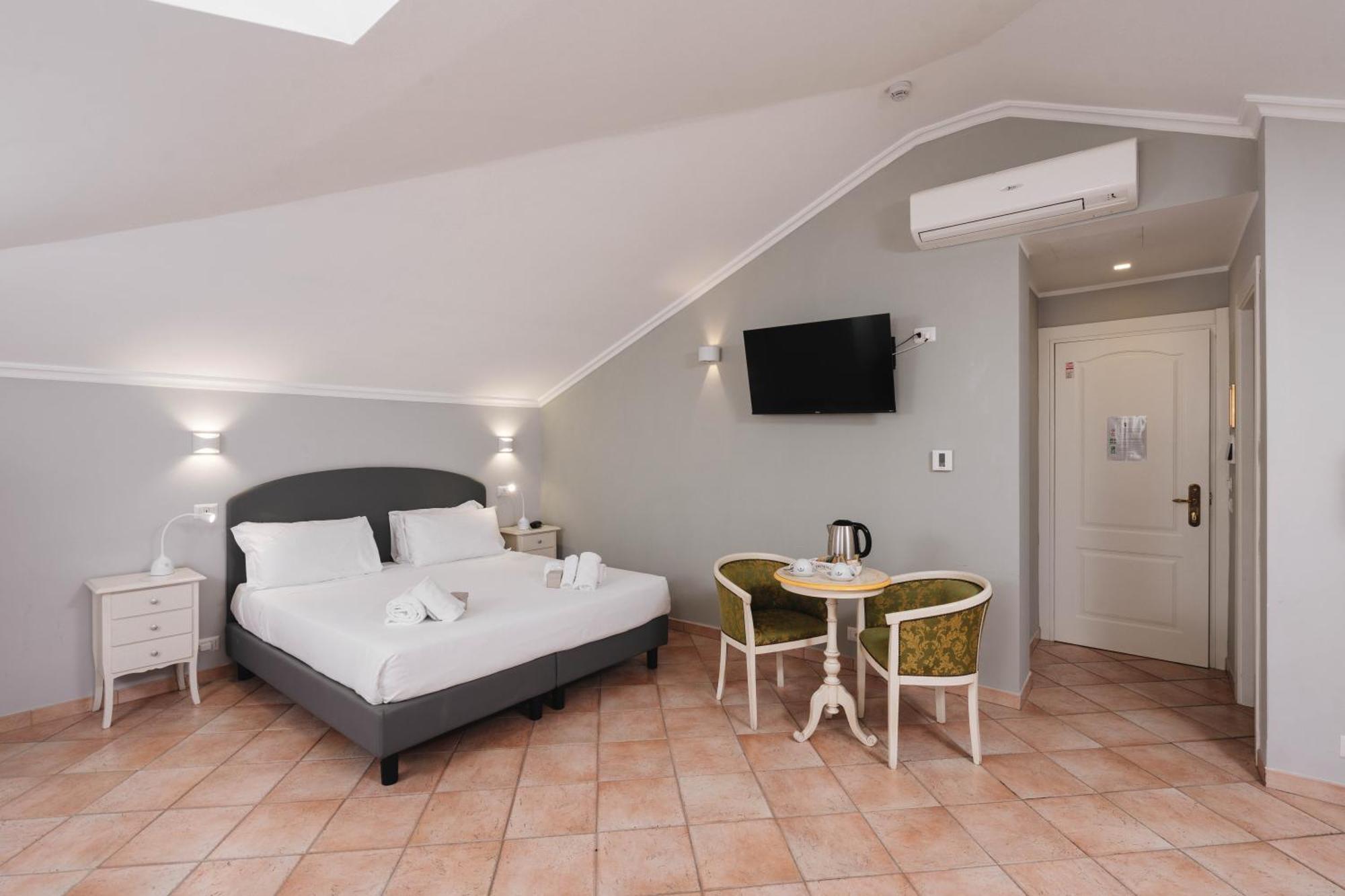 Sourire Hotel Rome Extérieur photo